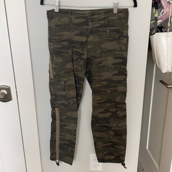 Women’s Sanctuary Cargo Pants - Picture 3 of 7